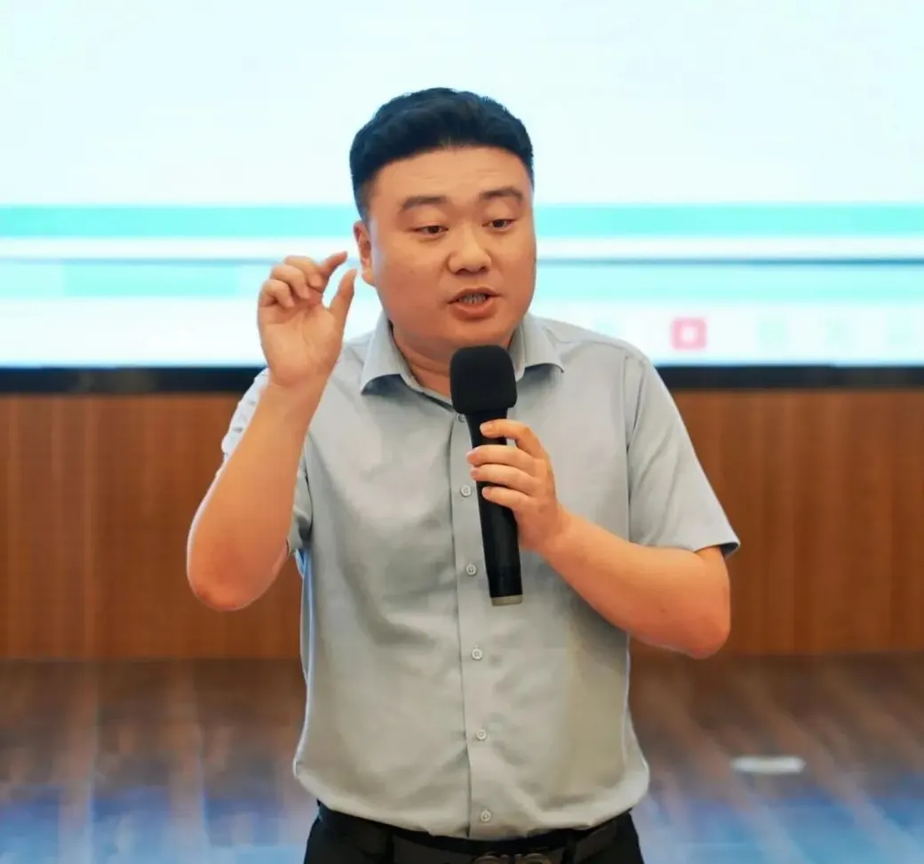 陈天文老师在升学规划讲座上